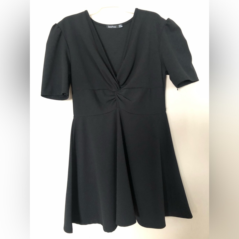 Boohoo Black Puff Sleeve Mini Dress,excellent condition
